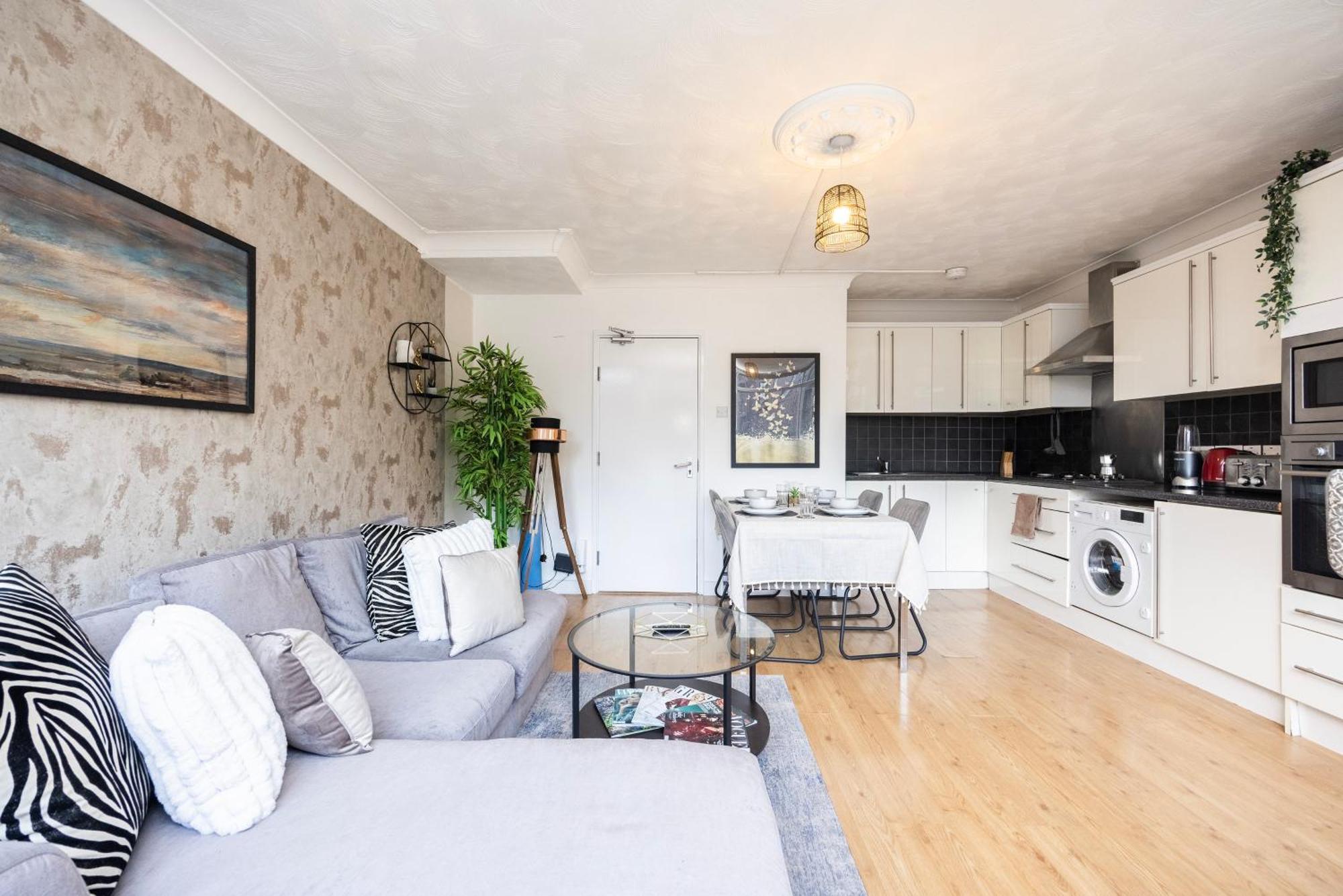 Trendy 4 Bed Apartment Near Vibrant Shoreditch W Balcony And Walking Distance To Tube London Kültér fotó