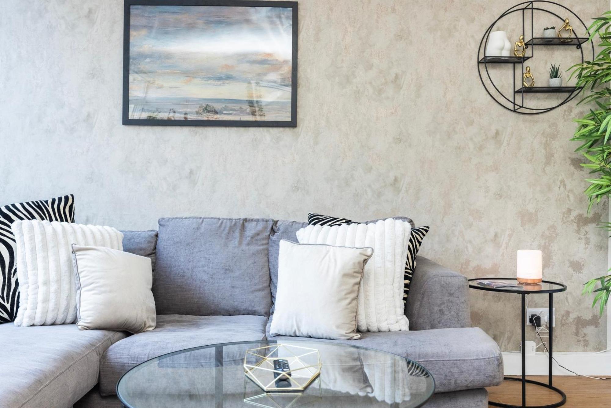 Trendy 4 Bed Apartment Near Vibrant Shoreditch W Balcony And Walking Distance To Tube London Kültér fotó