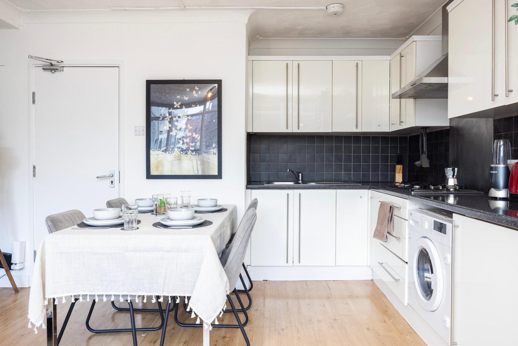 Trendy 4 Bed Apartment Near Vibrant Shoreditch W Balcony And Walking Distance To Tube London Kültér fotó