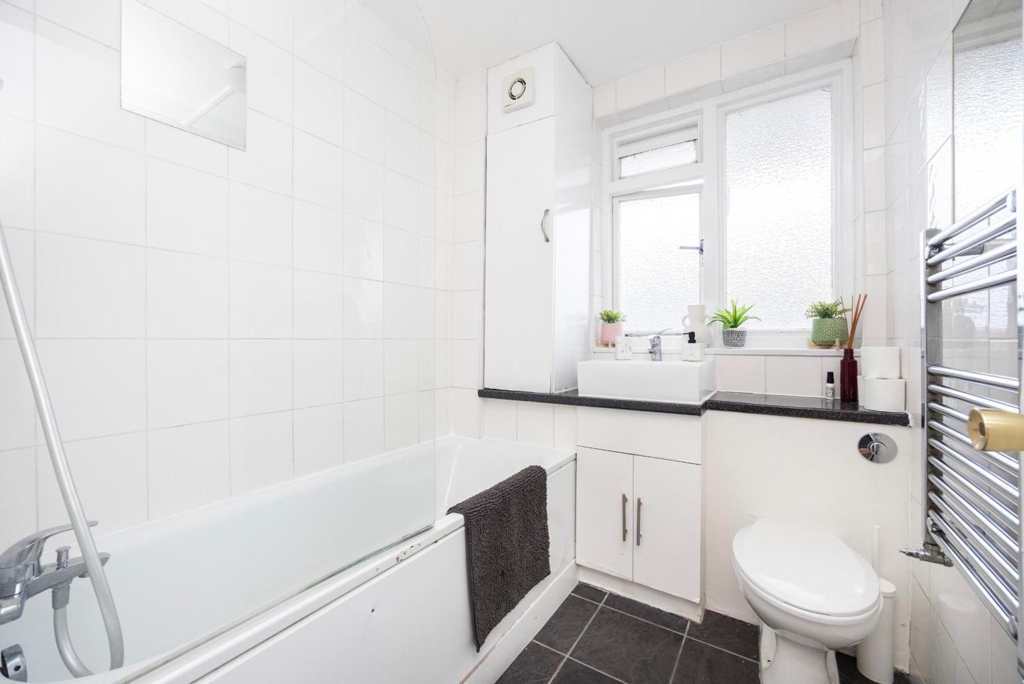 Trendy 4 Bed Apartment Near Vibrant Shoreditch W Balcony And Walking Distance To Tube London Kültér fotó