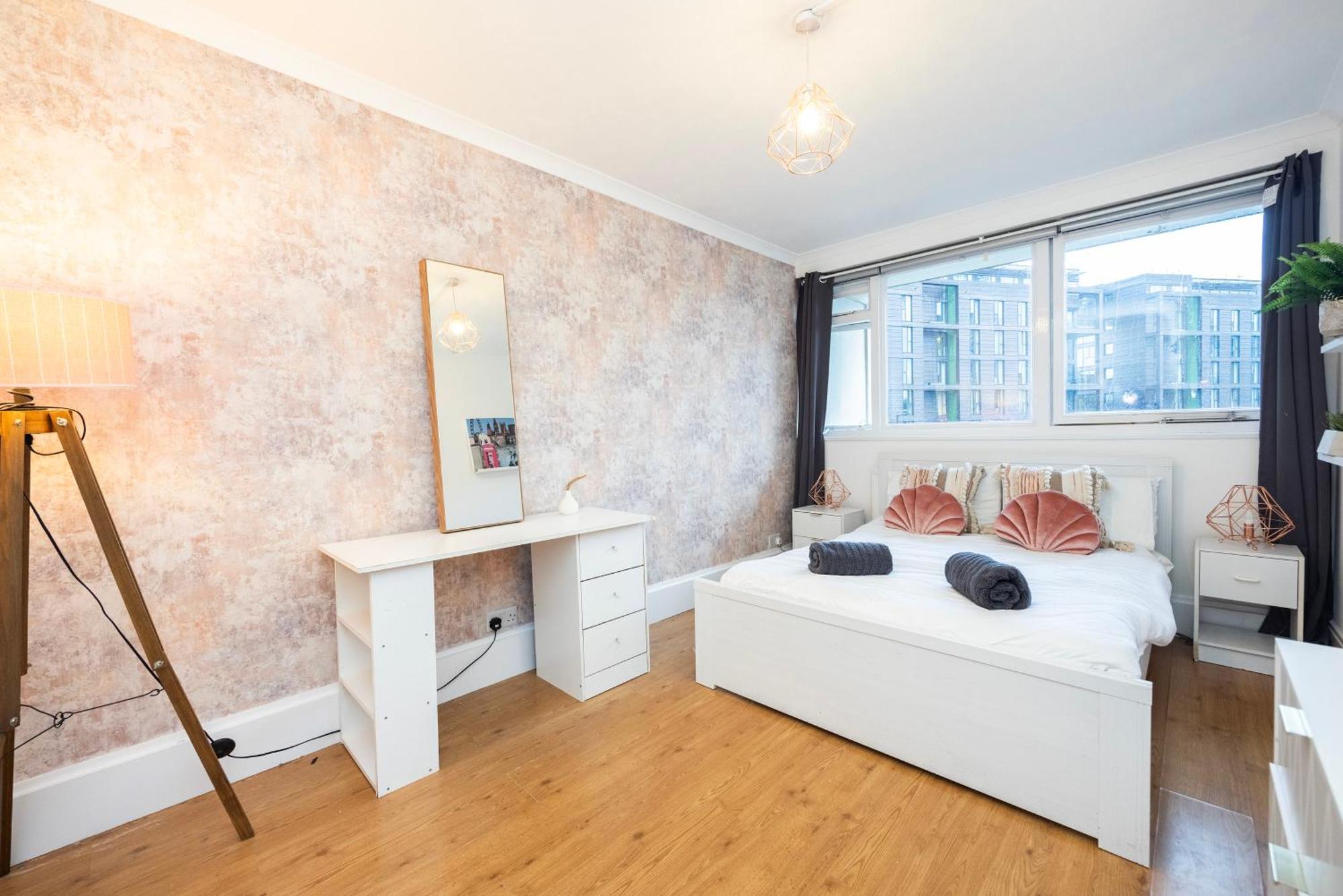 Trendy 4 Bed Apartment Near Vibrant Shoreditch W Balcony And Walking Distance To Tube London Kültér fotó