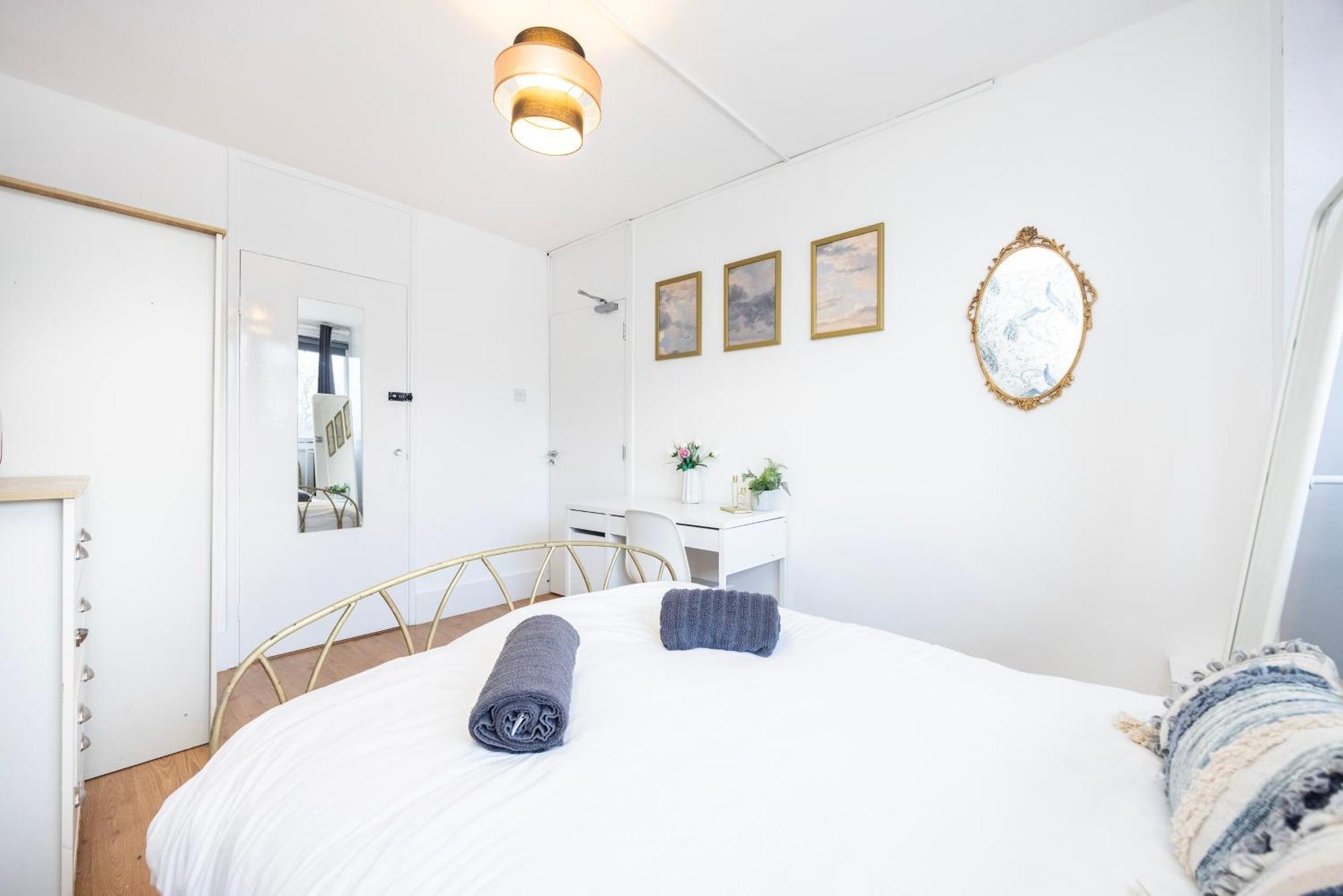 Trendy 4 Bed Apartment Near Vibrant Shoreditch W Balcony And Walking Distance To Tube London Kültér fotó