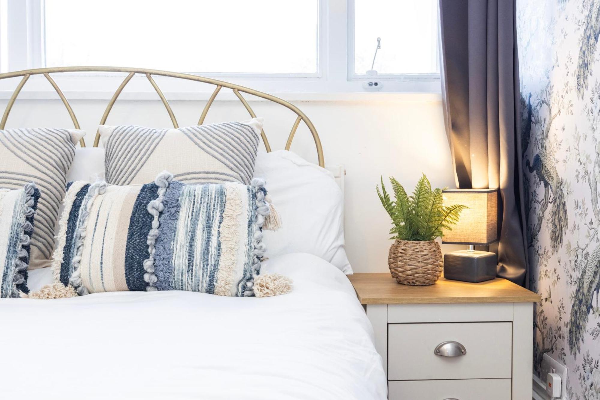 Trendy 4 Bed Apartment Near Vibrant Shoreditch W Balcony And Walking Distance To Tube London Kültér fotó