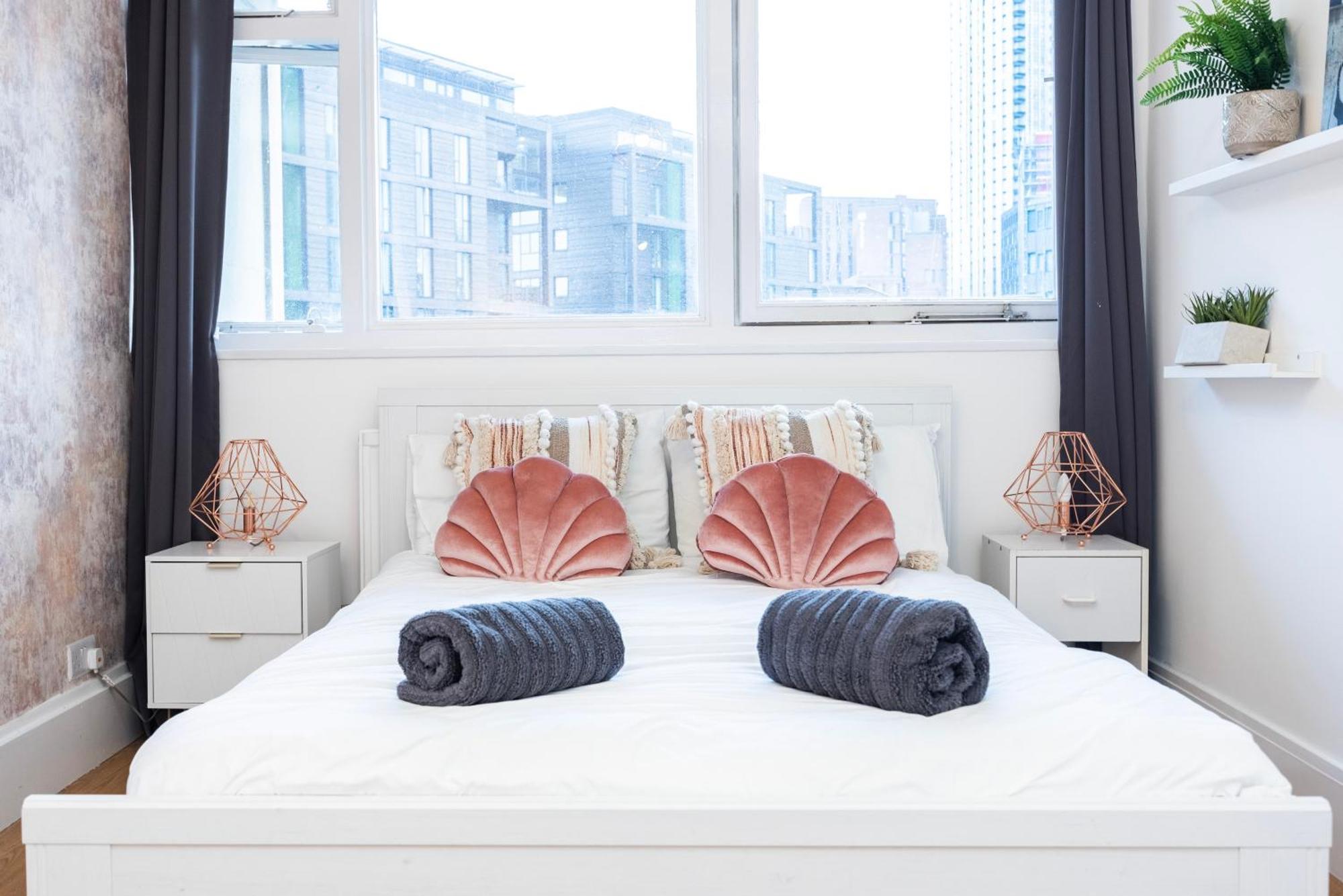 Trendy 4 Bed Apartment Near Vibrant Shoreditch W Balcony And Walking Distance To Tube London Kültér fotó